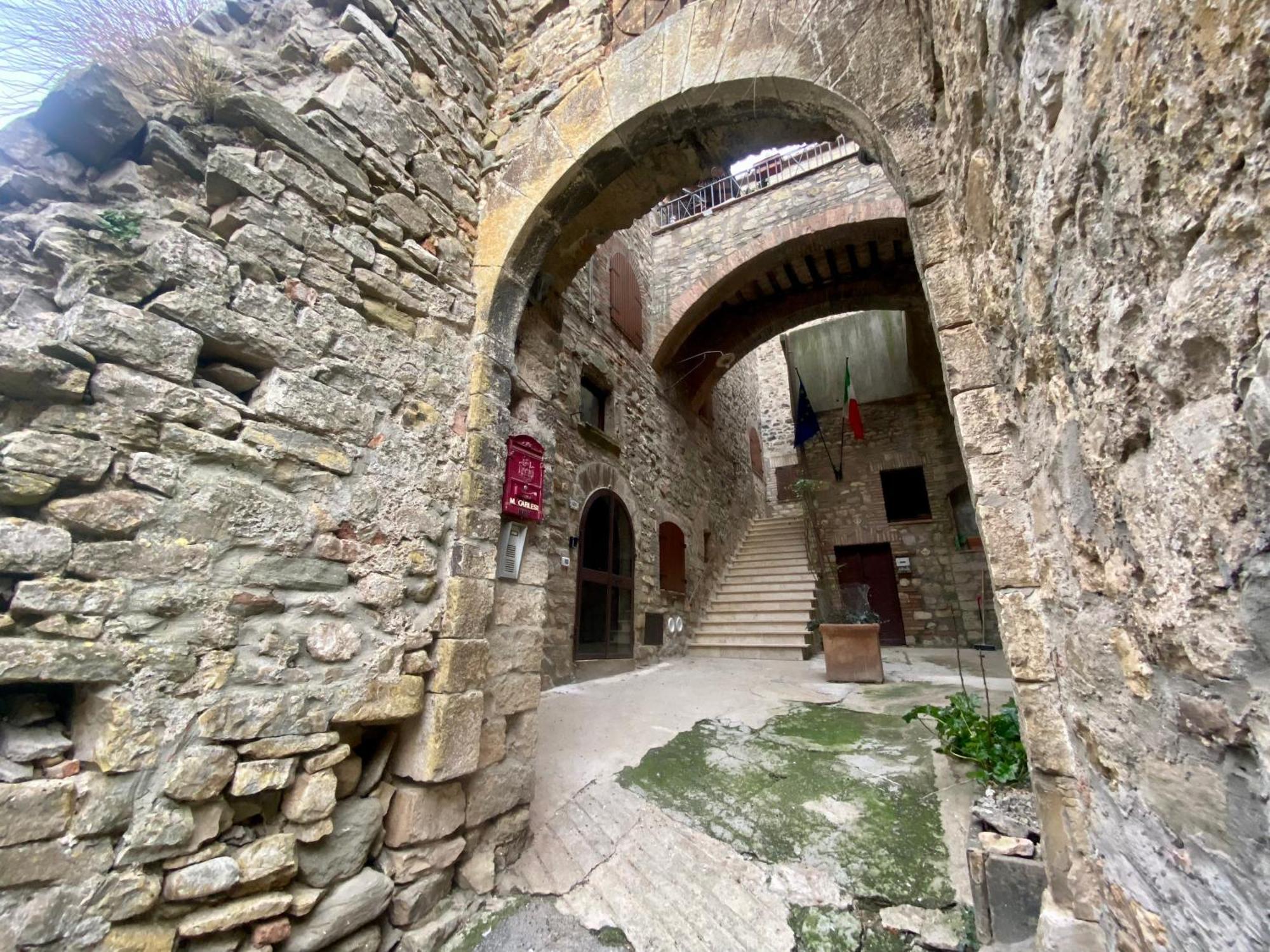 Joy'S Nest Apartment Todi Exterior photo