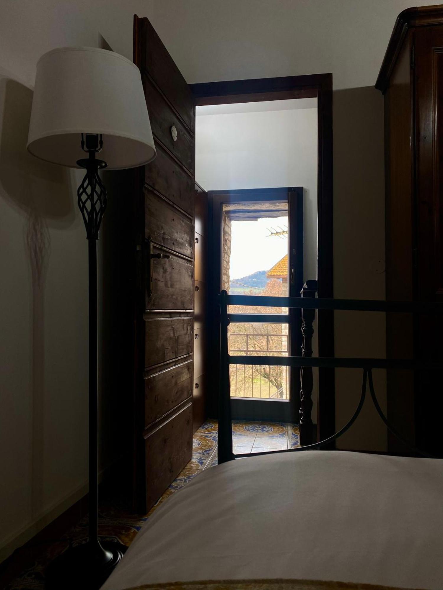 Joy'S Nest Apartment Todi Exterior photo