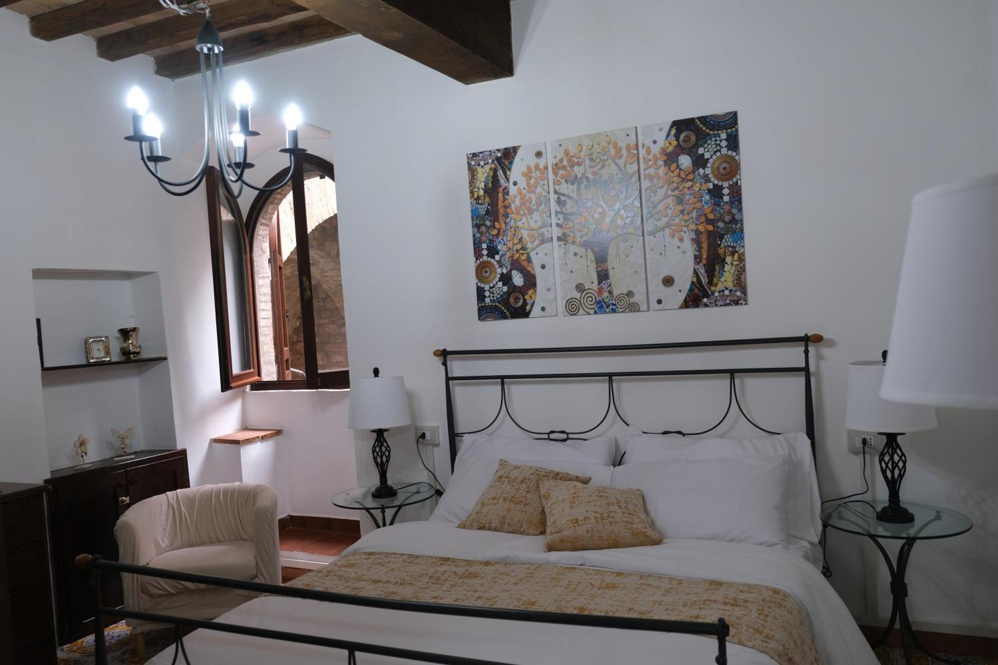 Joy'S Nest Apartment Todi Exterior photo